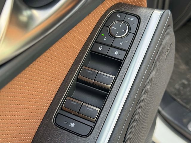 Certified 2024 Lexus GX 550 w/ Accessory Package (2T) AWD/4WD image 23