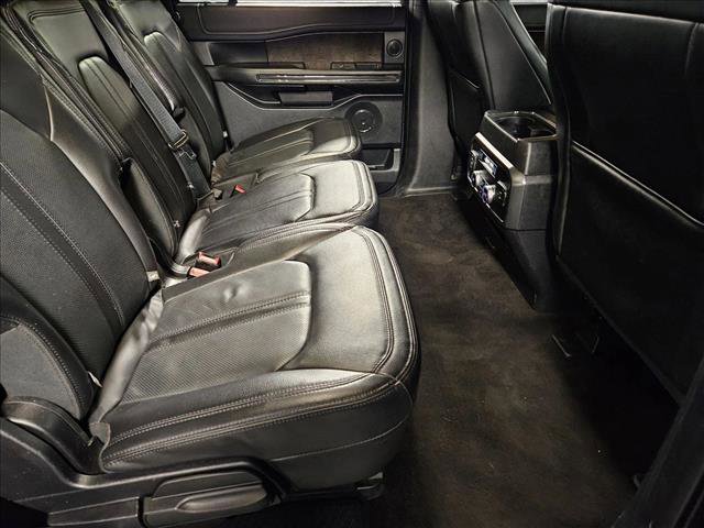 Used 2021 Ford Expedition Max Limited image 18