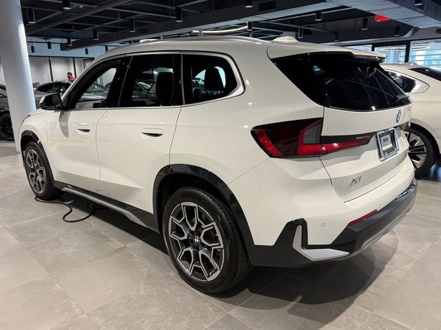 Certified 2026 BMW X1 xDrive28i w/ Convenience Package AWD/4WD image 6