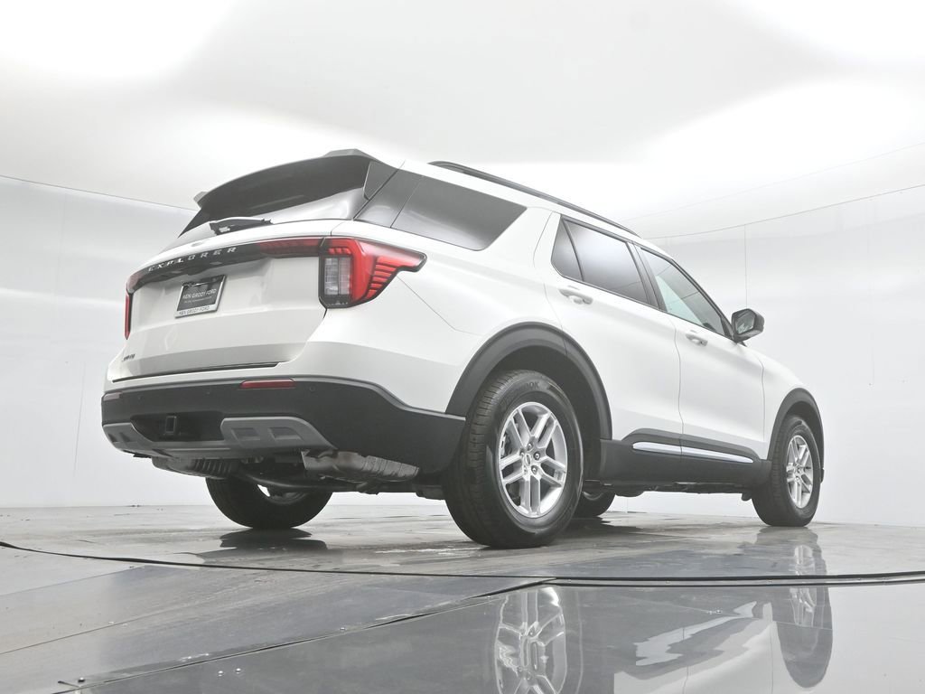 New 2025 Ford Explorer Active w/ Active Comfort Package image 48