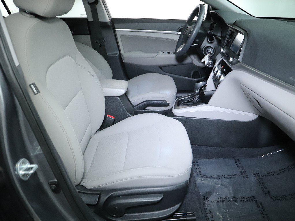 Used 2019 Hyundai Elantra SEL FWD image 31