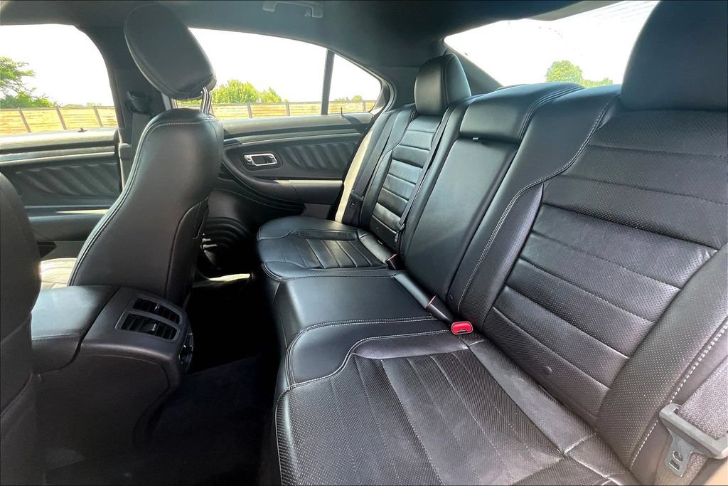 Used 2016 Ford Taurus SHO w/ Equipment Group 401A AWD/4WD image 28