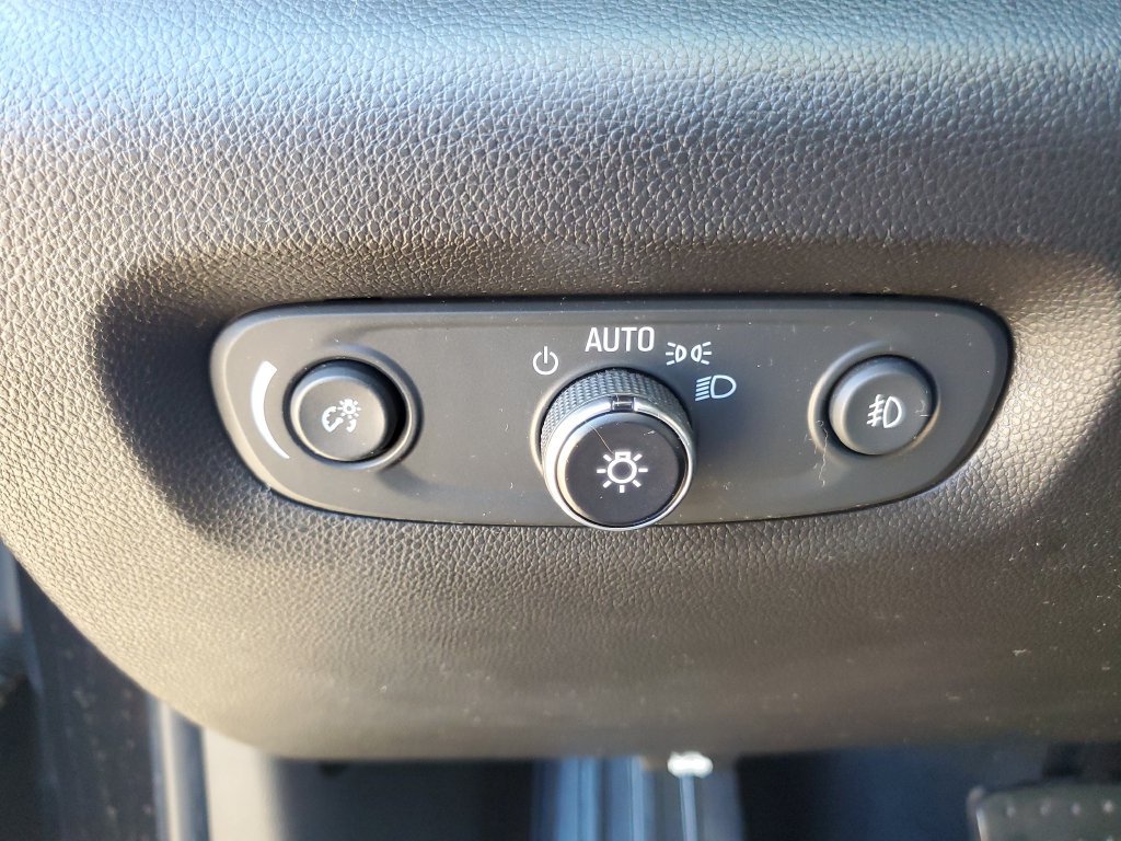Used 2019 Chevrolet Traverse LT FWD image 15