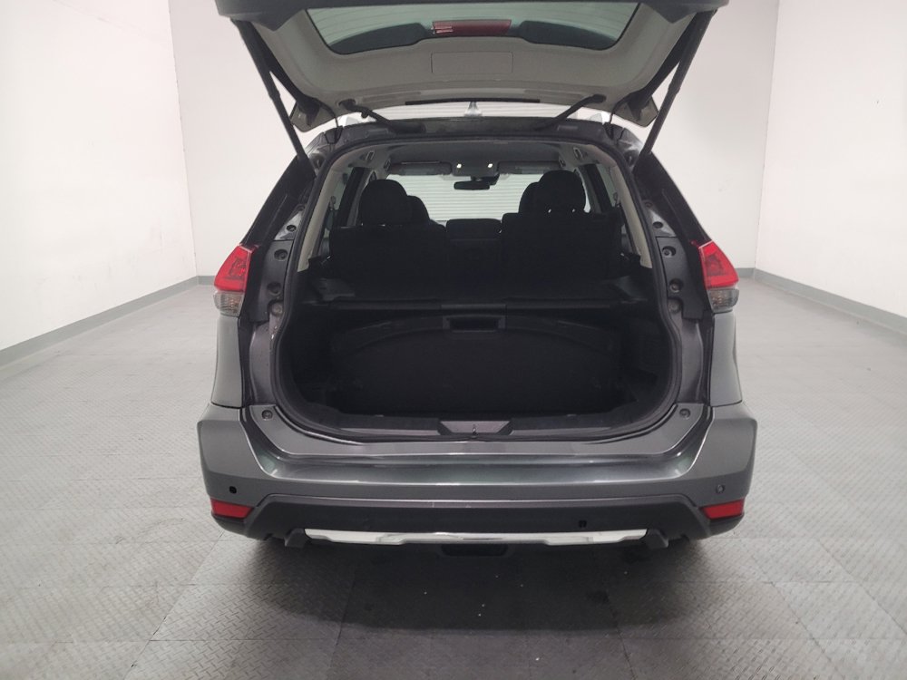 Used 2019 Nissan Rogue SV FWD image 29