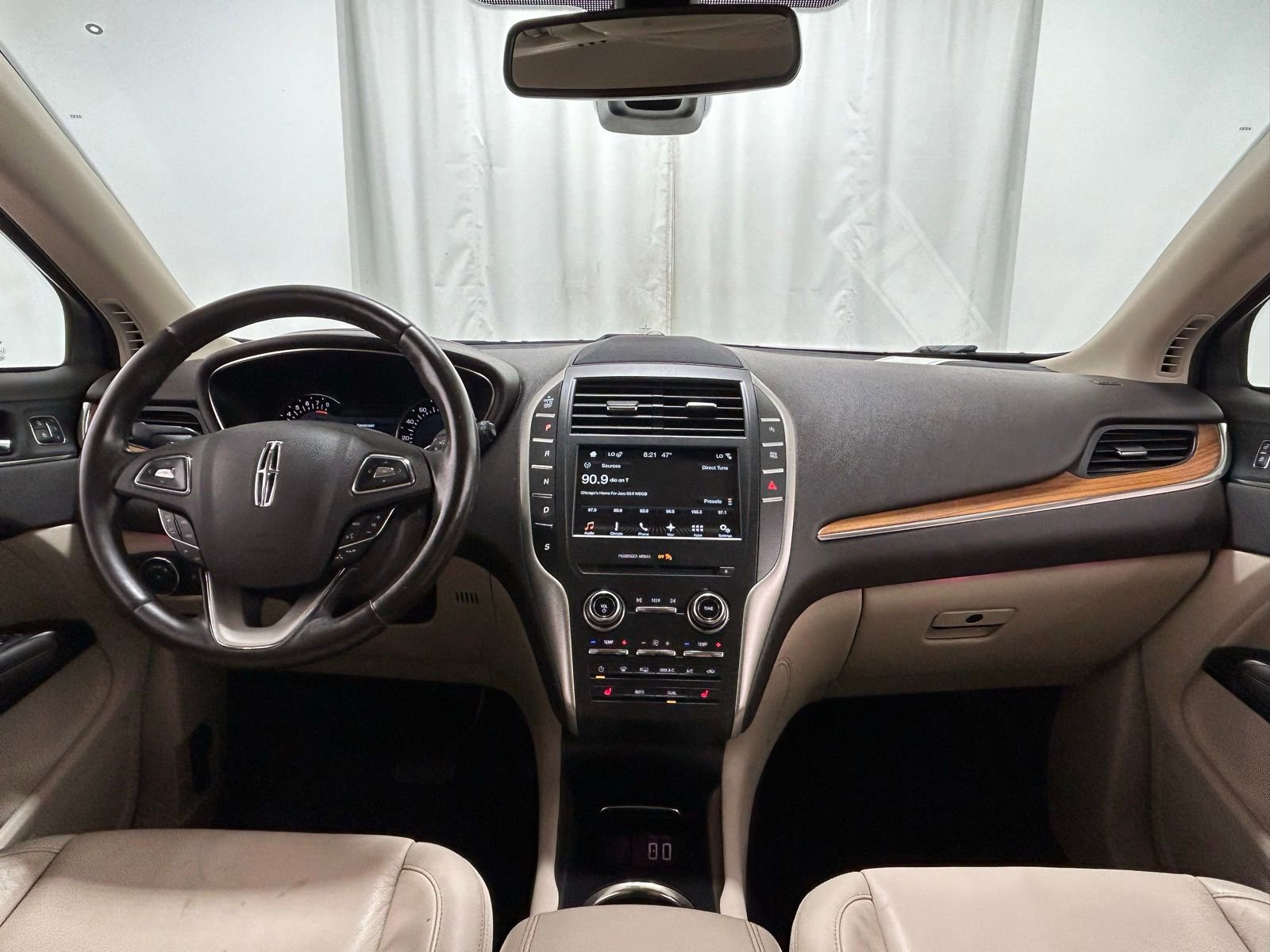 Used 2018 Lincoln MKC Select w/ Select Plus Package image 8