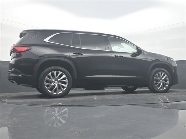 Used 2025 Buick Enclave Preferred image 34