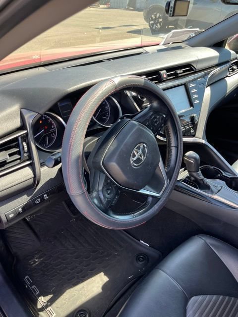 Used 2019 Toyota Camry SE FWD image 13