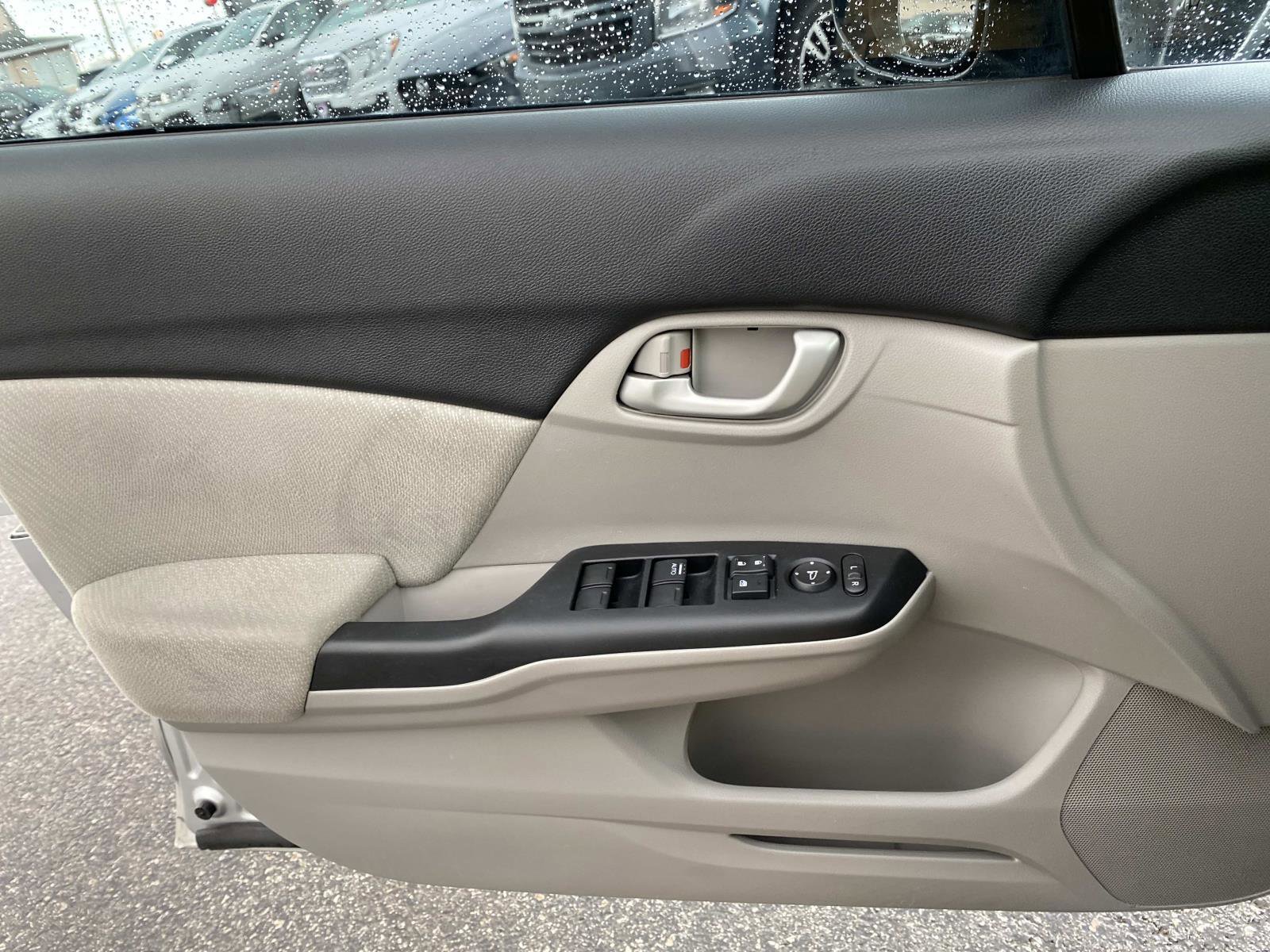 Used 2013 Honda Civic LX image 16