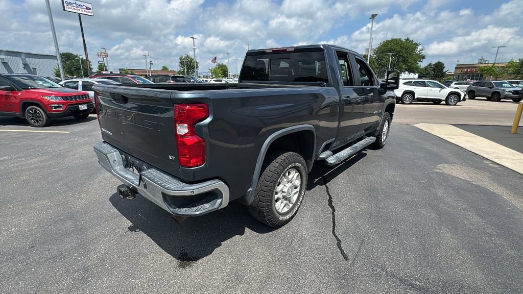 Used 2020 Chevrolet Silverado 2500 LT w/ Convenience Package AWD/4WD image 3