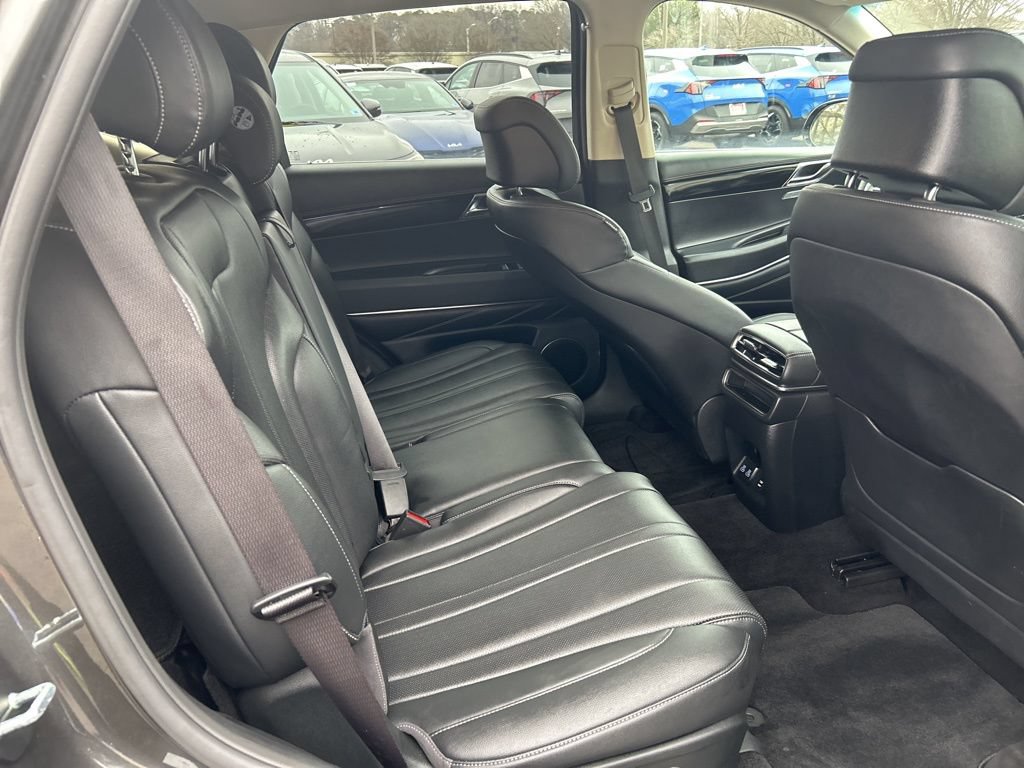 Used 2025 Genesis GV80 2.5T Standard AWD/4WD image 25