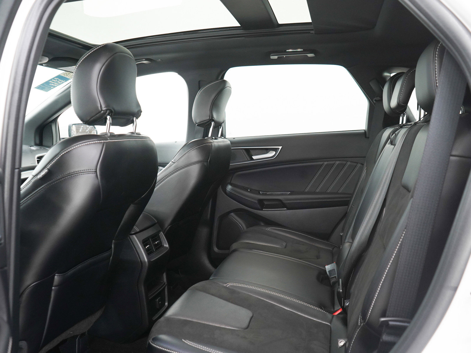 Used 2019 Ford Edge ST w/ Cold Weather Package AWD/4WD image 20