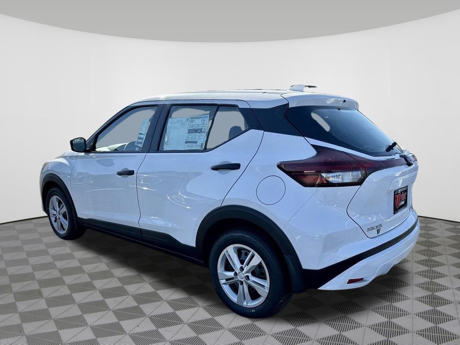 Certified 2025 Nissan Kicks Play S FWD image 16