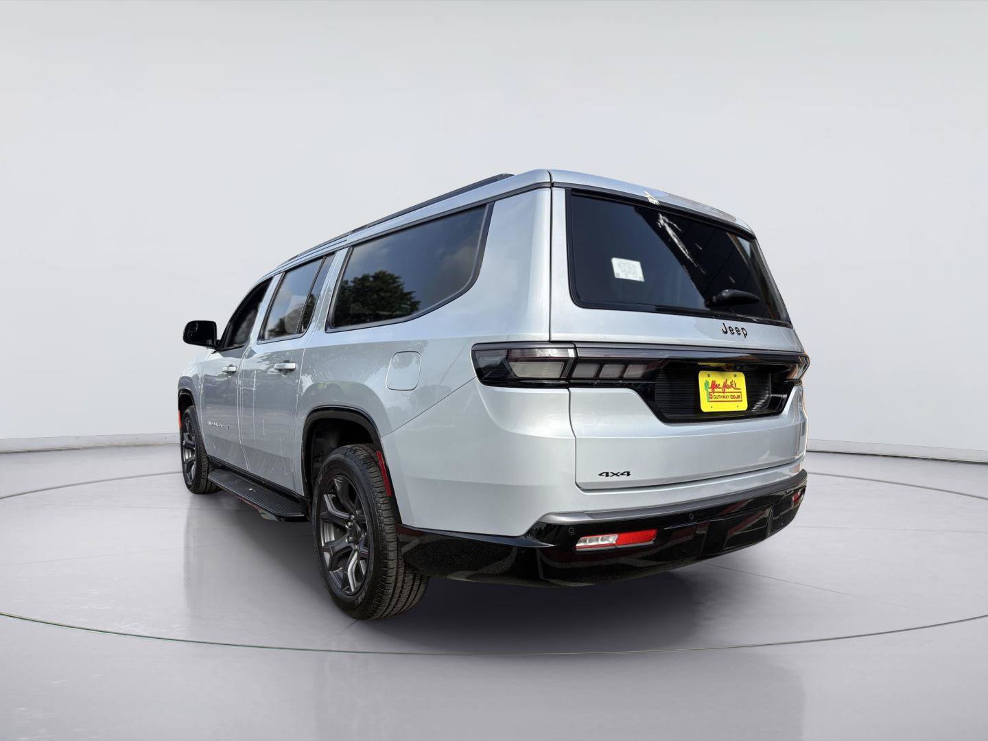 New 2026 Jeep Grand Wagoneer L Limited AWD/4WD image 3