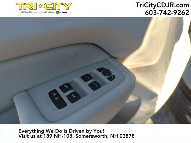 Used 2021 Volvo XC60 T6 Inscription w/ Climate Package image 16