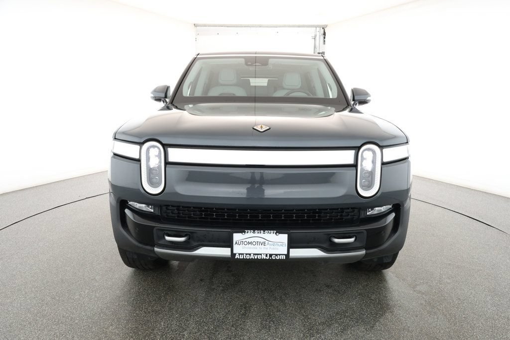 Used 2024 Rivian R1S Adventure AWD/4WD image 2