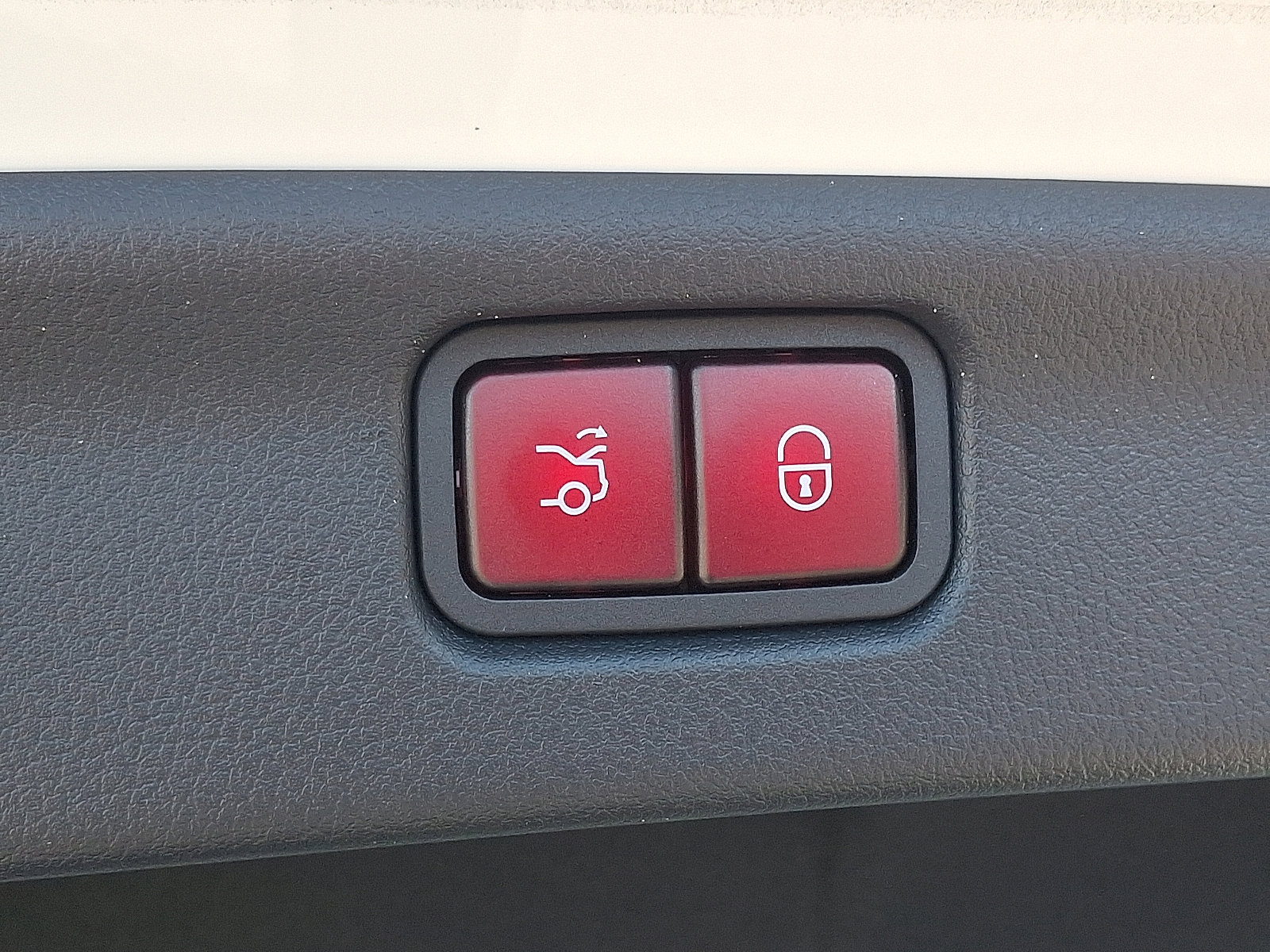 Used 2023 Mercedes-Benz C 300 4MATIC Sedan image 29