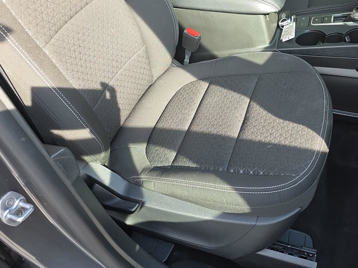 Used 2024 Ford Escape Active image 32