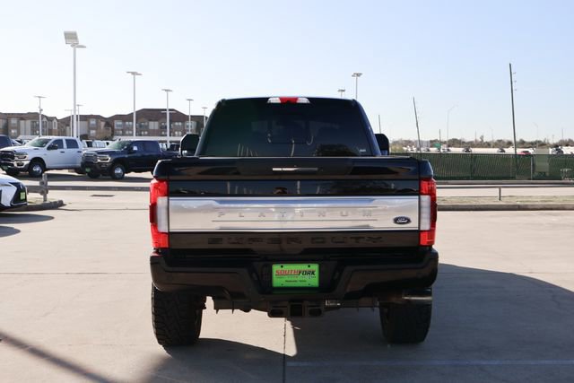 Used 2017 Ford F350 Platinum w/ Platinum Ultimate Package image 6