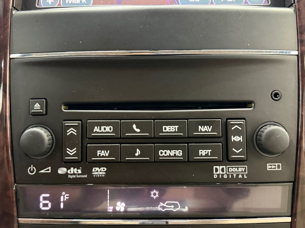Used 2013 Cadillac Escalade Luxury AWD/4WD image 22