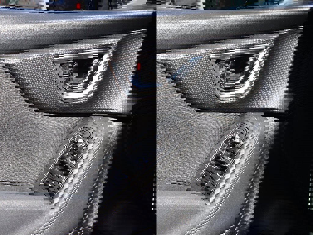 Used 2020 Subaru Forester Premium image 23