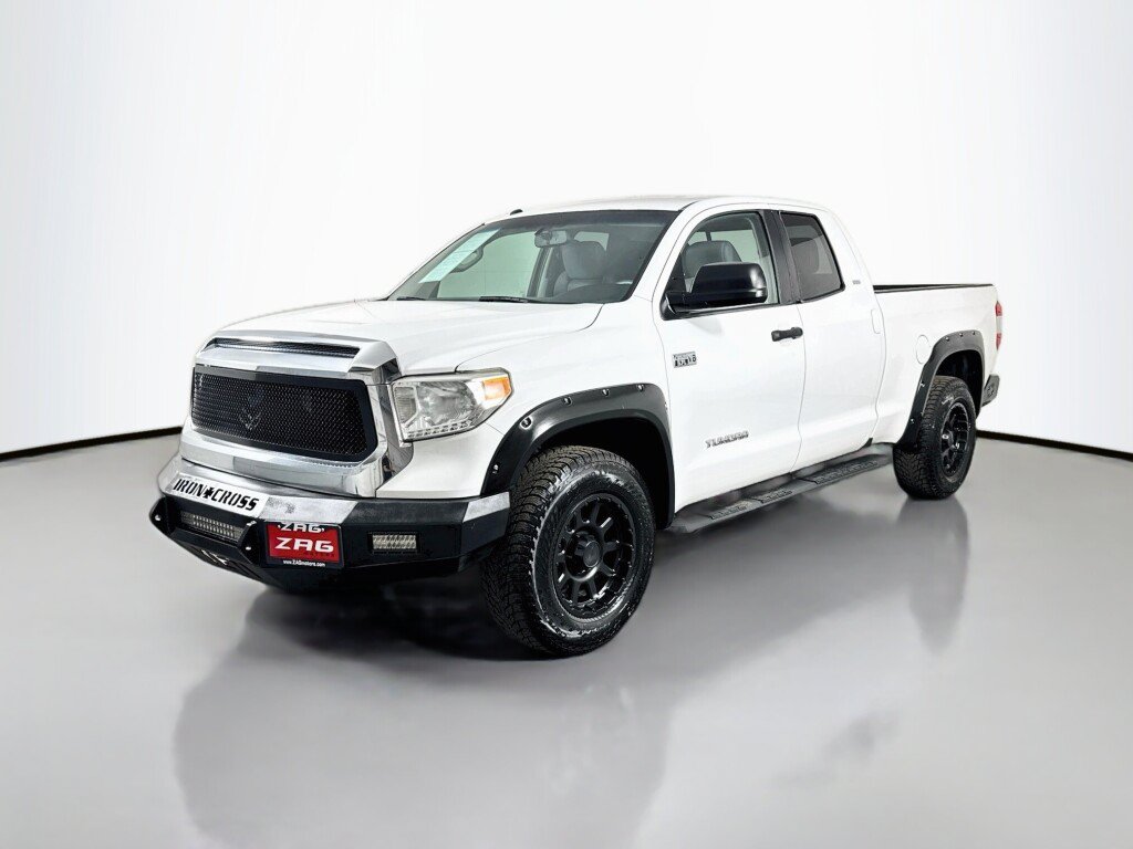 Used 2015 Toyota Tundra SR5 w/ TRD Off Road Package AWD/4WD image 1