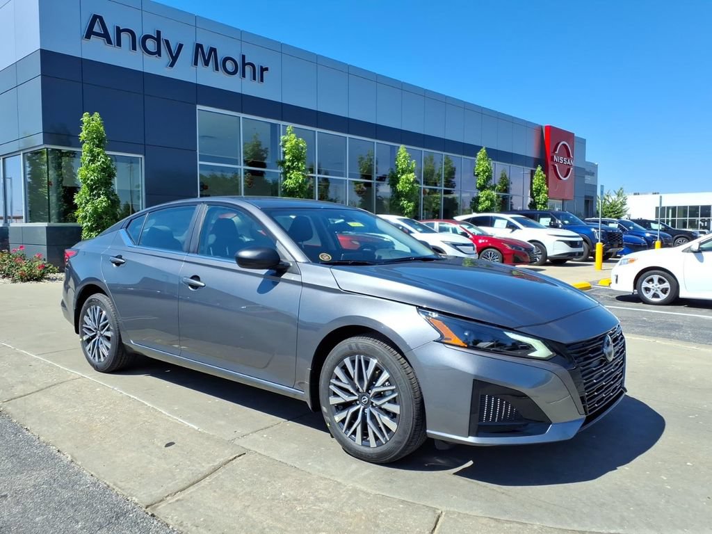 New 2026 Nissan Altima 2.5 SV AWD/4WD image 1