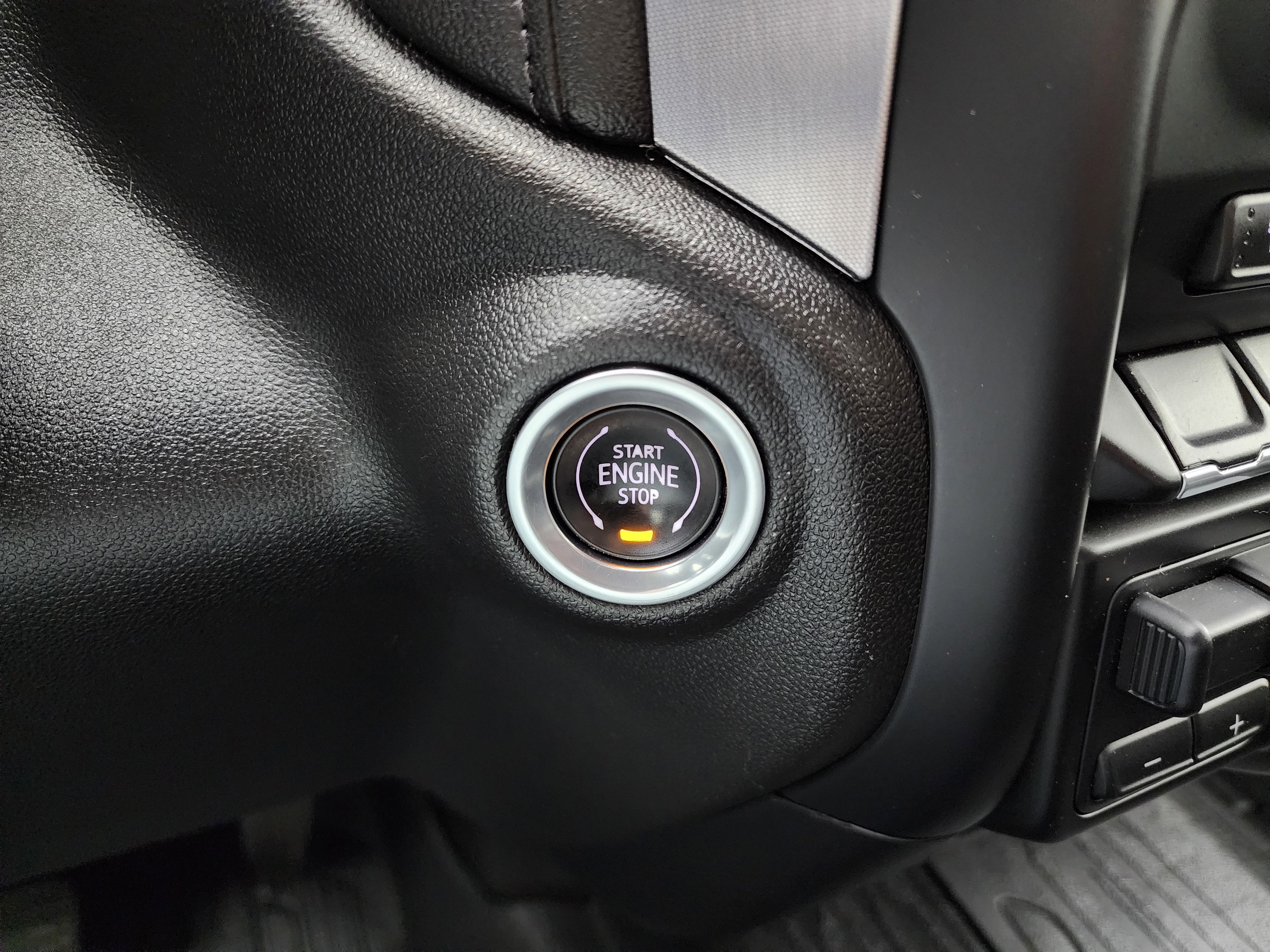 Used 2022 GMC Sierra 2500 SLT w/ LPO, GMC Protection Package image 49