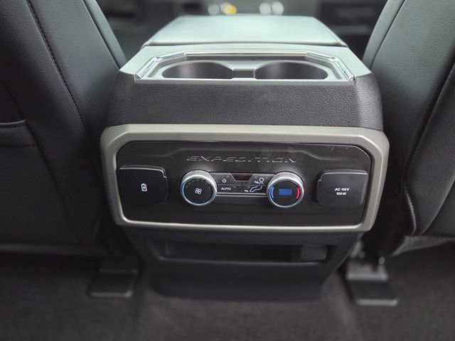 Used 2021 Ford Expedition XLT image 21