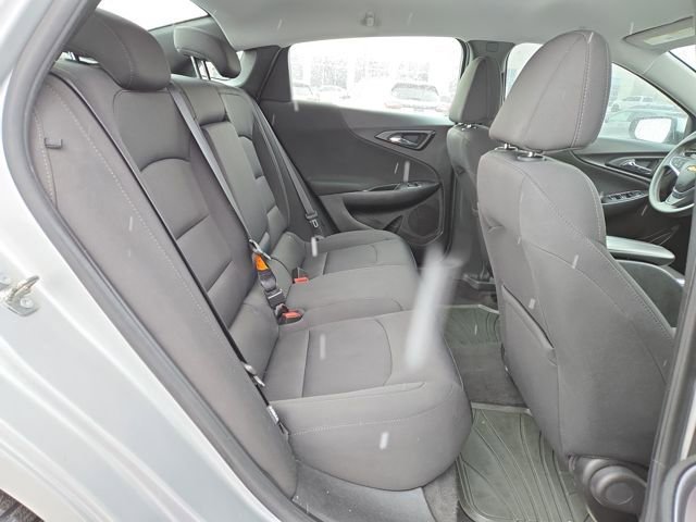 Used 2018 Chevrolet Malibu LT image 29