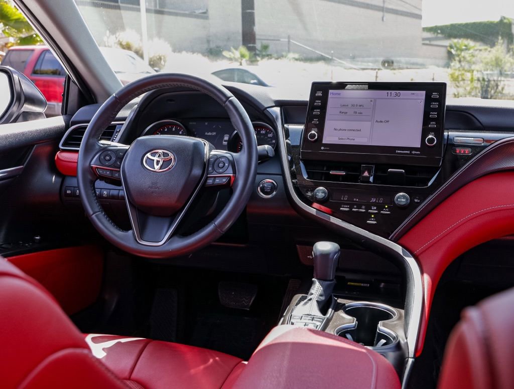Used 2022 Toyota Camry XSE FWD image 22