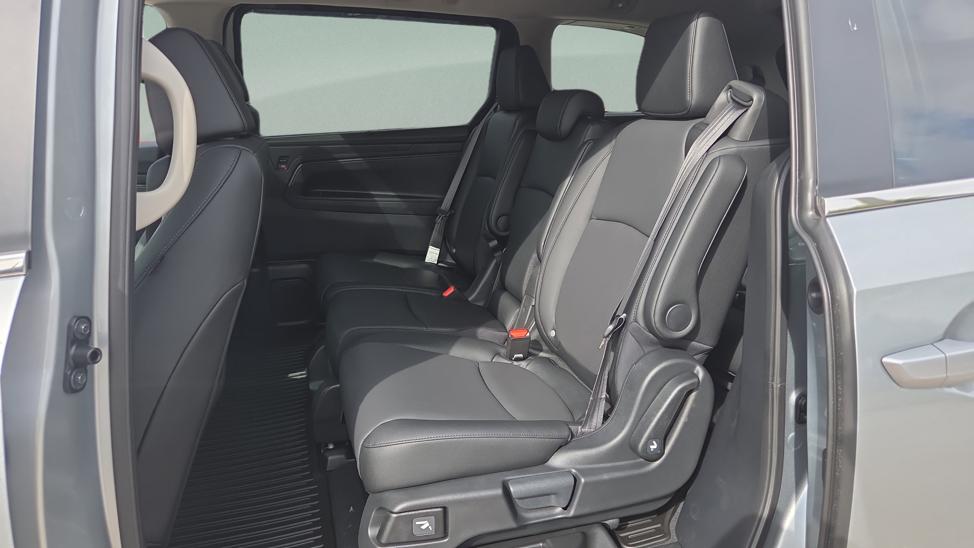 New 2026 Honda Odyssey EX-L image 11