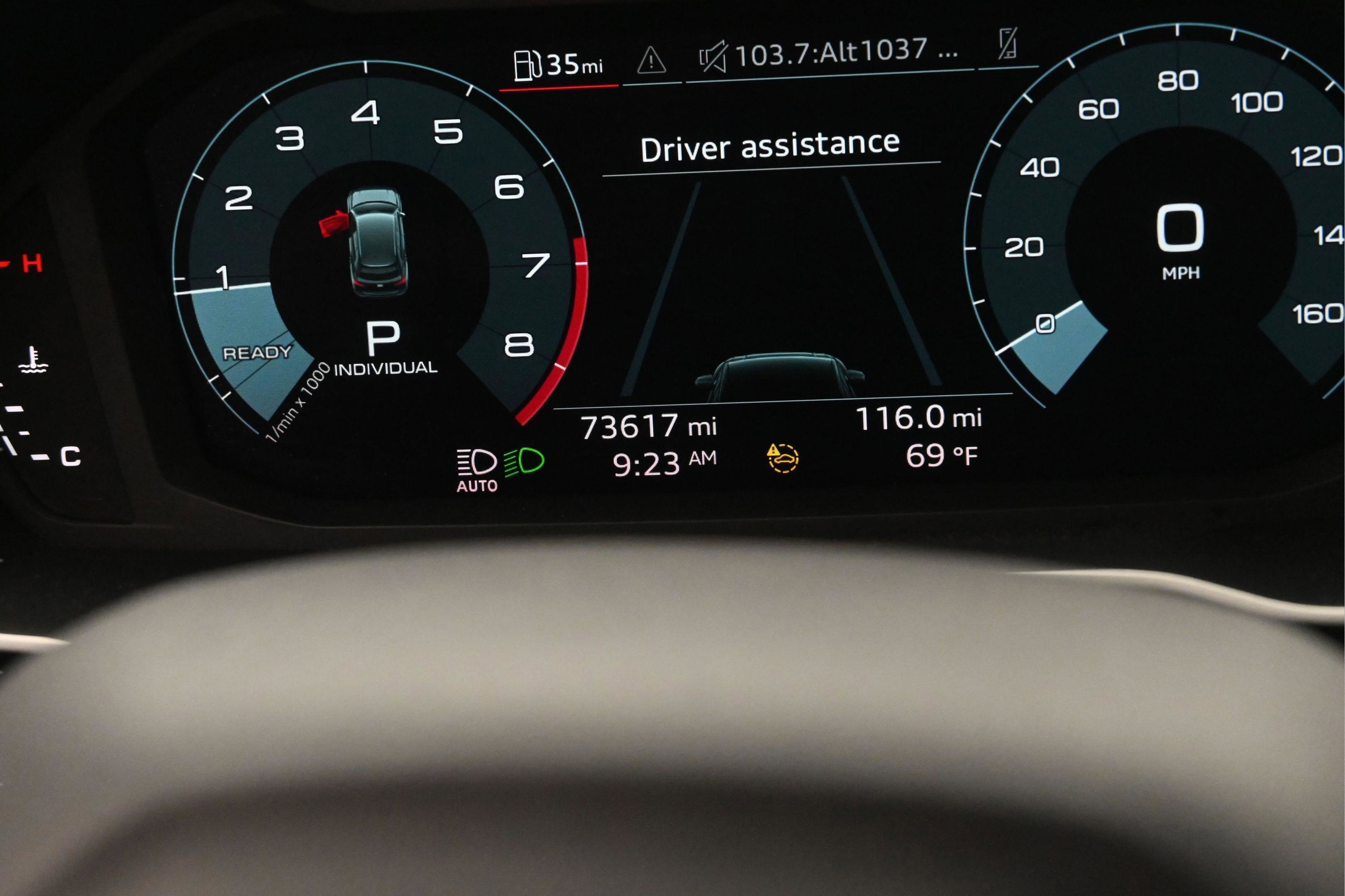 Used 2022 Audi Q3 2.0T Premium AWD/4WD image 22