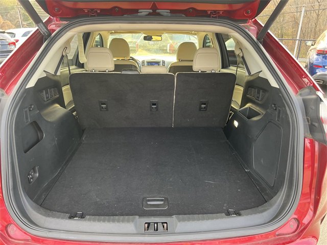 Used 2019 Ford Edge Titanium image 19