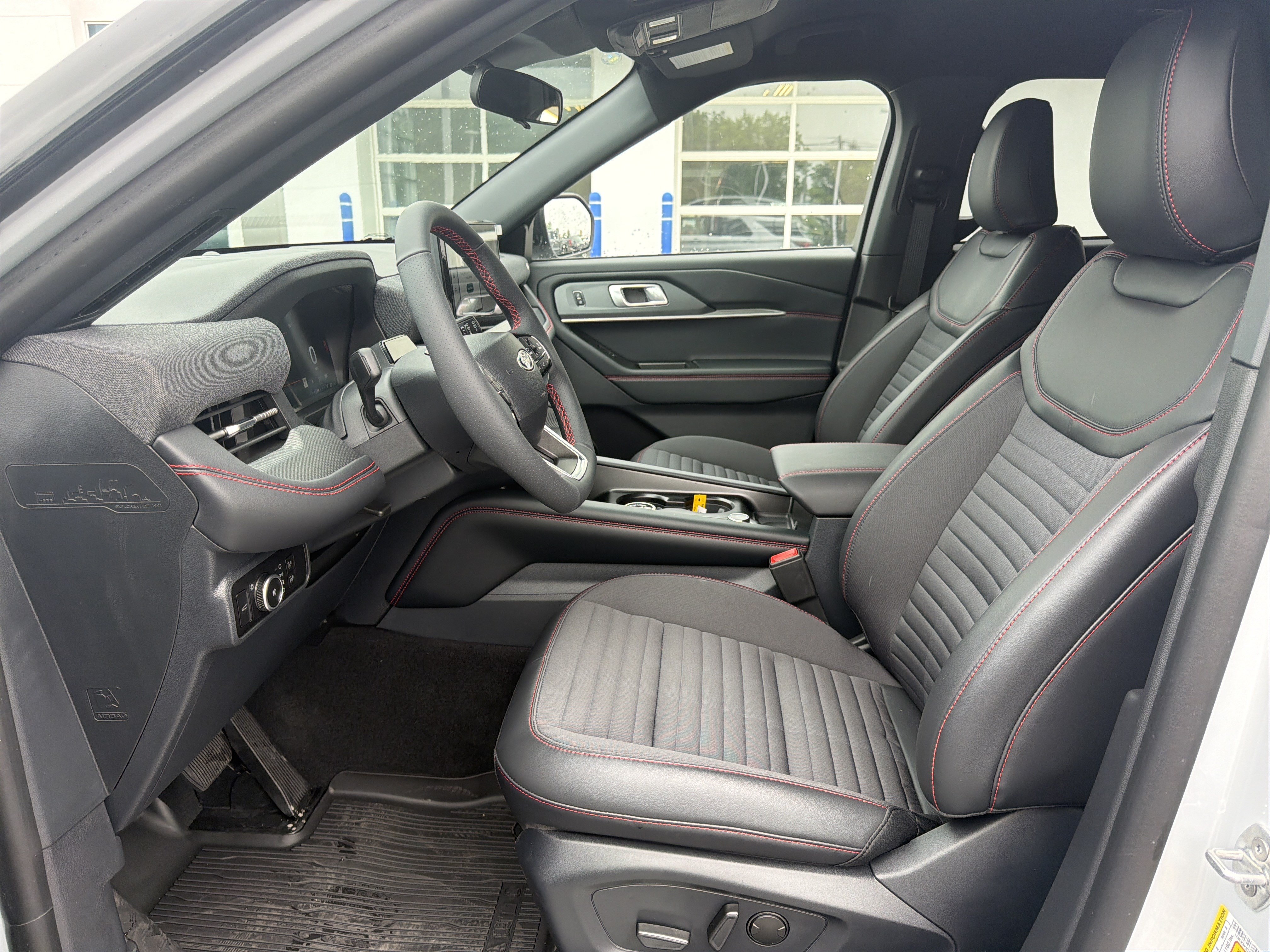 Used 2026 Ford Explorer ST-Line AWD/4WD image 23