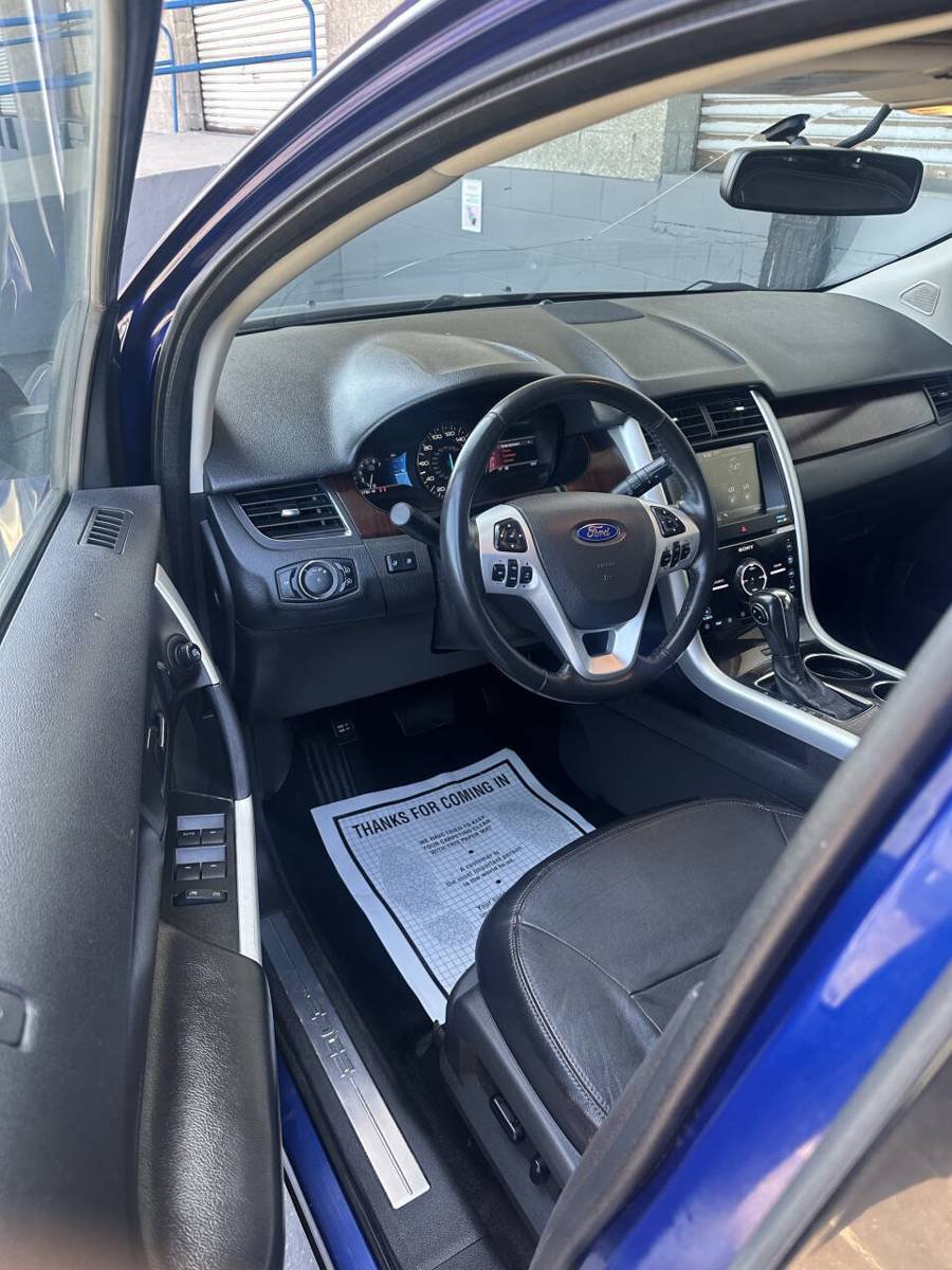 Used 2013 Ford Edge Limited AWD/4WD image 7