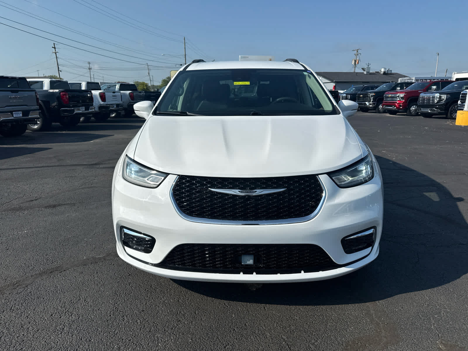 Used 2022 Chrysler Pacifica Touring-L FWD image 8