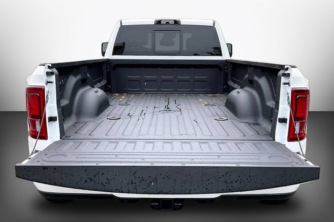 New 2026 RAM 3500 Big Horn AWD/4WD image 23