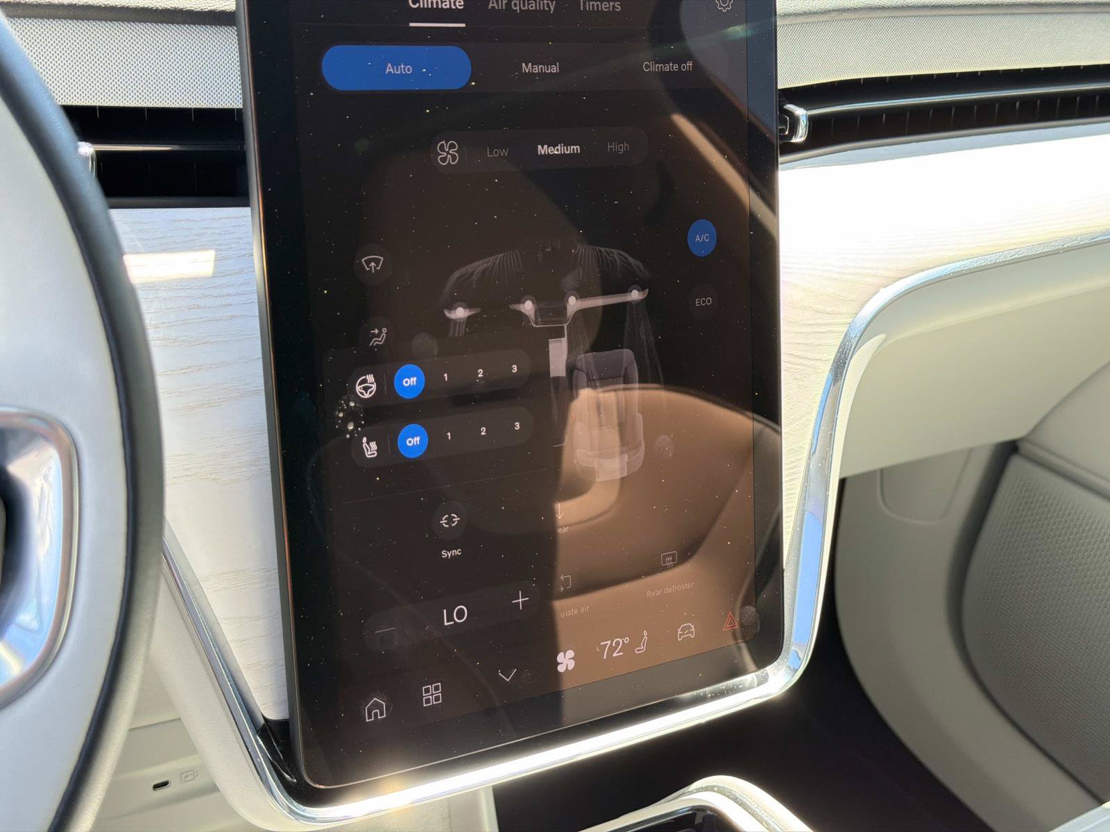 Certified 2025 Volvo EX90 Plus AWD/4WD image 13