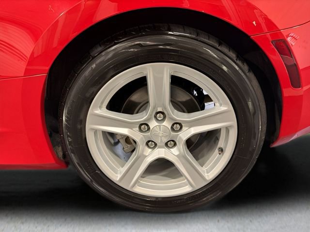 Used 2020 Chevrolet Camaro LT image 29