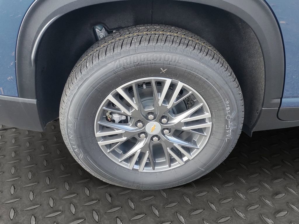 New 2026 Chevrolet Traverse LT w/ LPO, Floor Liner Package image 23