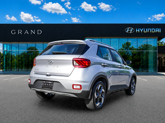 New 2026 Hyundai Venue SEL FWD image 6