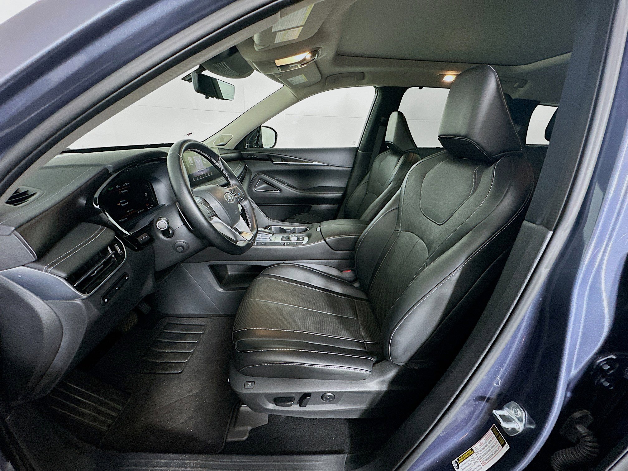 Used 2022 INFINITI QX60 Sensory w/ Vision Package FWD image 13