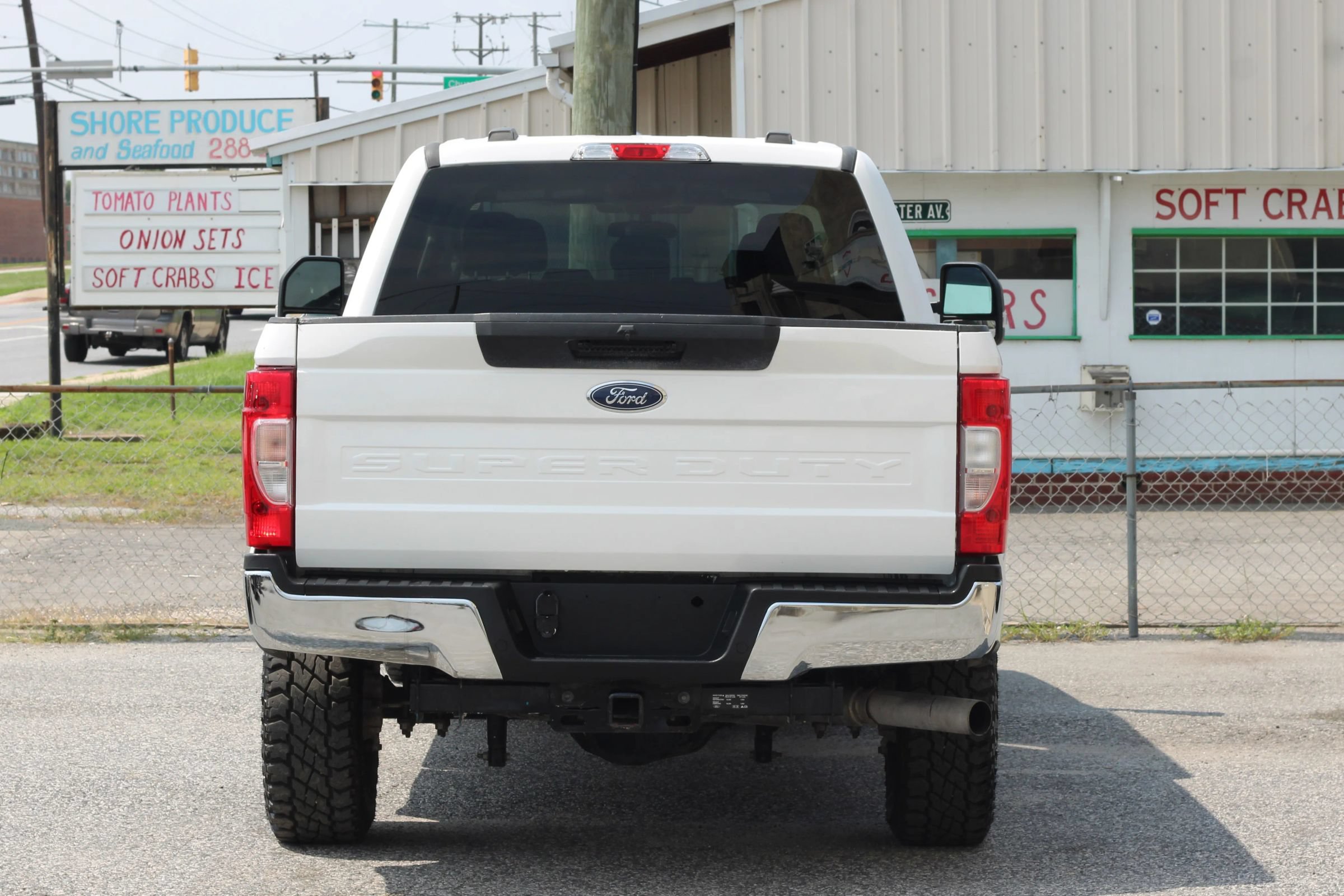 Used 2022 Ford F250 XL w/ Power Equipment Group AWD/4WD image 6