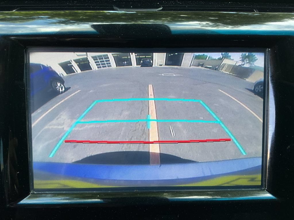 Used 2019 Toyota Camry SE FWD image 15