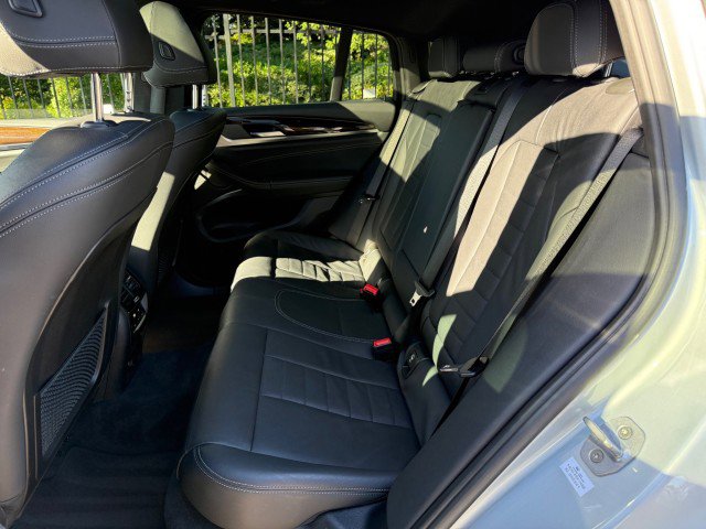 Used 2019 BMW X4 xDrive30i w/ Executive Package image 12