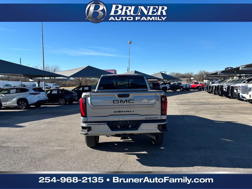 New 2026 GMC Sierra 2500 Denali Ultimate w/ LPO, Black Badging Package image 6