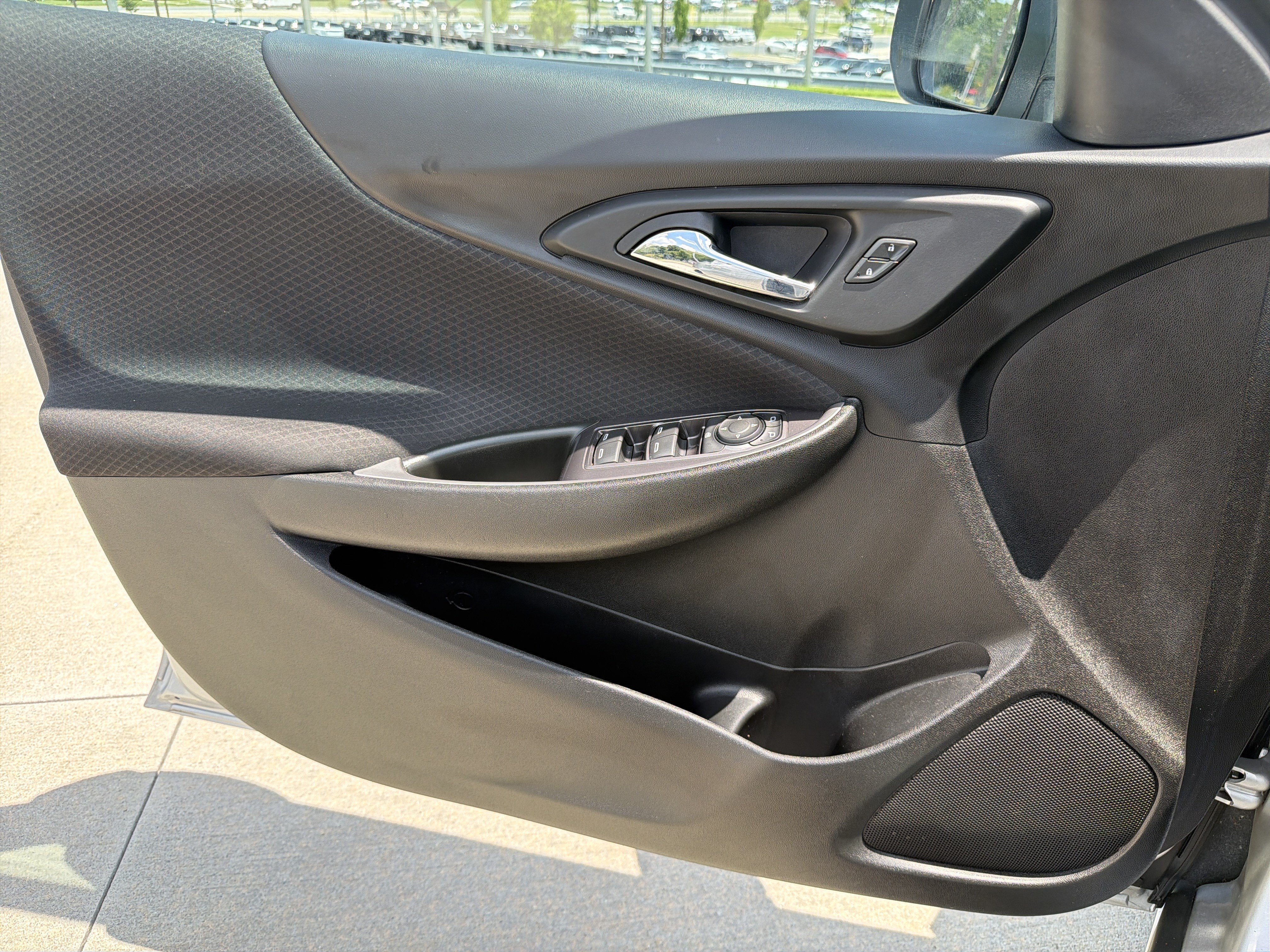 Used 2021 Chevrolet Malibu LS FWD image 14