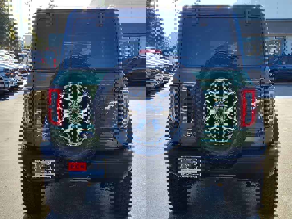 Used 2025 Ford Bronco Badlands image 4