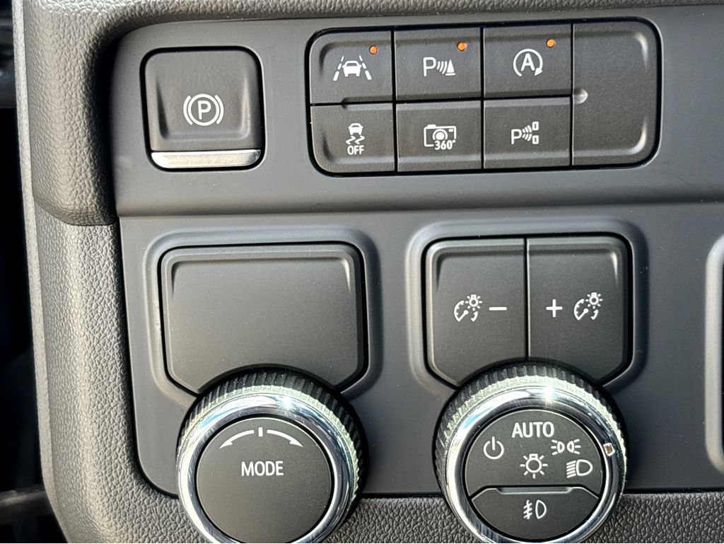New 2026 Chevrolet Suburban Premier w/ Sun And Tow Package RWD image 14