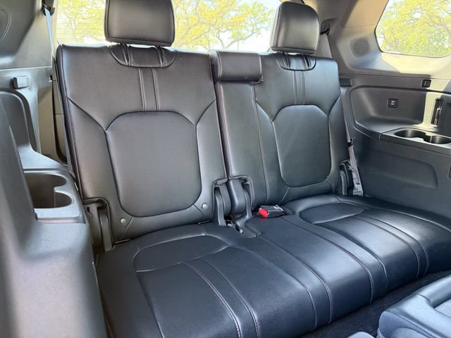 Used 2025 Honda Pilot Black Edition image 21